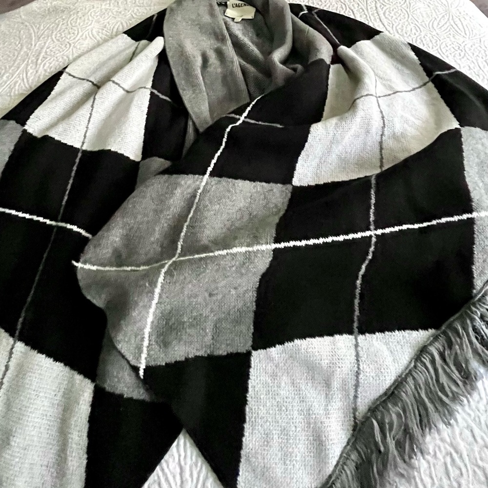 L'AGENCE Jaclyn Argyle wool Blend Poncho/Cape - Picture 9 of 14